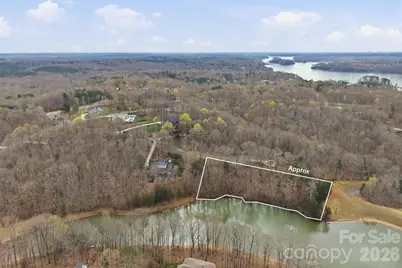 150 Harborgate Drive, Statesville, NC 28625 - Photo 3