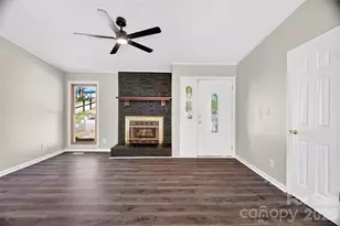 1919 Oak Hollow Rd, Gastonia, NC 28054 - Photo 3