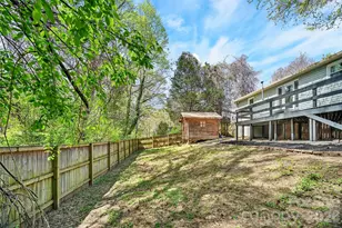 1919 Oak Hollow Rd, Gastonia, NC 28054 - Photo 9