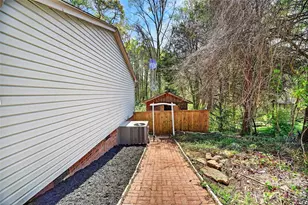 1919 Oak Hollow Rd, Gastonia, NC 28054 - Photo 27