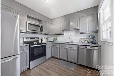 8033 Regent Park Lane, Charlotte, NC 28210 - Photo 5