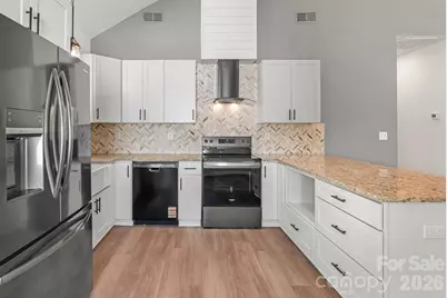 514 N Mulberry Street, Cherryville, NC 28021 - Photo 5