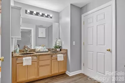 718 W Trade Street #809, Charlotte, NC 28202 - Photo 17