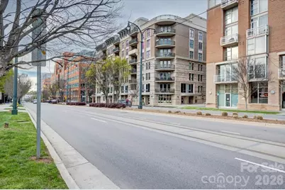 718 W Trade Street #809, Charlotte, NC 28202 - Photo 27