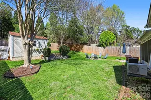 9113 Shenington Pl, Charlotte, NC 28216 - Photo 25