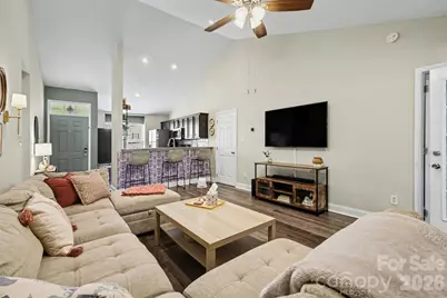 9113 Shenington Place, Charlotte, NC 28216 - Photo 7