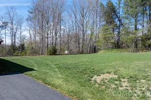 5515 Chestnut Dr, Hickory, NC 28602 - Photo 29