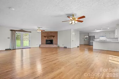 5515 Chestnut Drive, Hickory, NC 28602 - Photo 15