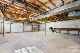 5515 Chestnut Dr, Hickory, NC 28602 - Photo 27