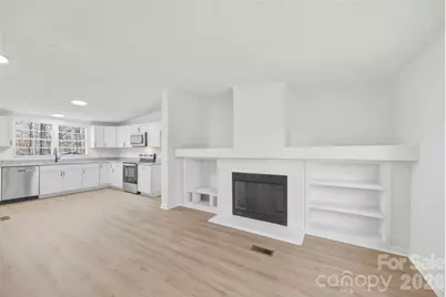 1123 Dallas Stanley Highway, Dallas, NC 28034 - Photo 15