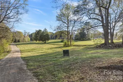 1123 Dallas Stanley Highway, Dallas, NC 28034 - Photo 3