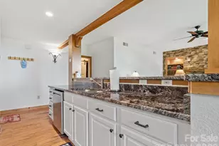 61 Creekside Wy, Burnsville, NC 28714 - Photo 15