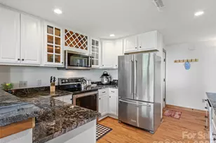 61 Creekside Wy, Burnsville, NC 28714 - Photo 13