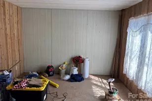 2307 Pathfinder St, Newton, NC 28658 - Photo 5