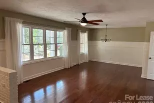 201 Camellia Way, Hendersonville, NC 28739 - Photo 5