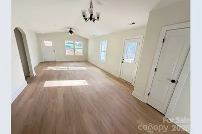 1211 Summerhill Street SW, Lenoir, NC 28645 - Photo 9