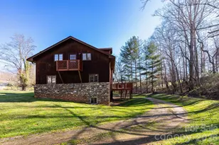 586 Justice Ridge Rd, Candler, NC 28715 - Photo 5