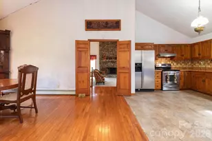 586 Justice Ridge Rd, Candler, NC 28715 - Photo 9