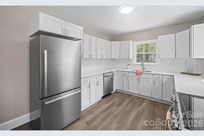 5000 Hoover Drive, Charlotte, NC 28269 - Photo 15