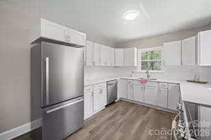 5000 Hoover Dr, Charlotte, NC 28269 - Photo 15