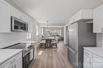 5000 Hoover Drive, Charlotte, NC 28269 - Photo 9