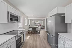 5000 Hoover Dr, Charlotte, NC 28269 - Photo 9