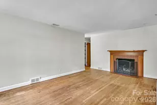 297 White Pine Dr, Asheville, NC 28805 - Photo 3