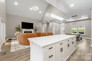 2002 Pln Fld Dr, Bessemer City, NC 28016 - Photo 15