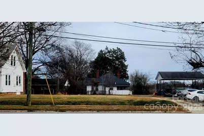 1114 W Franklin Boulevard W, Gastonia, NC 28052 - Photo 5