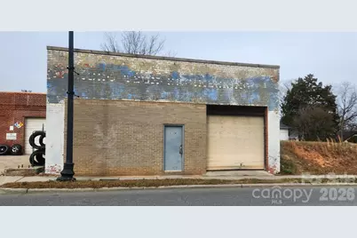 1114 W Franklin Boulevard W, Gastonia, NC 28052 - Photo 3