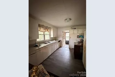 101 Lily Street, Shelby, NC 28150 - Photo 5