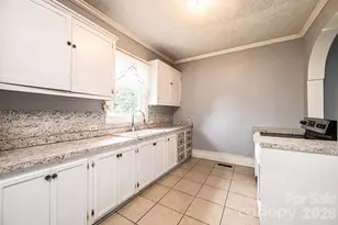 201 Newland Pl NW, Lenoir, NC 28645 - Photo 11