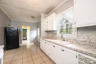 201 Newland Pl NW, Lenoir, NC 28645 - Photo 13