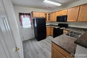 639 Fawnborough Ct, Rock Hill, SC 29732 - Photo 5