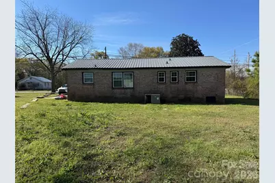 1180 W Wall Street, Wadesboro, NC 28170 - Photo 3