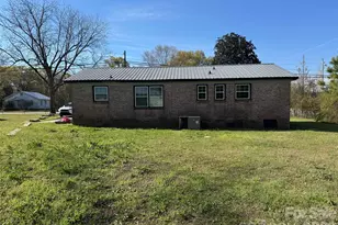 1180 W Wall St, Wadesboro, NC 28170 - Photo 3