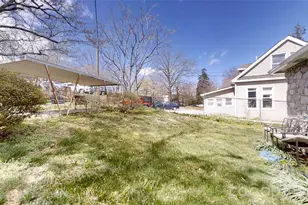 719 Oakland St, Hendersonville, NC 28791 - Photo 27