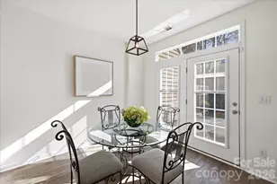 2327 Whitford Ln, Charlotte, NC 28210 - Photo 9