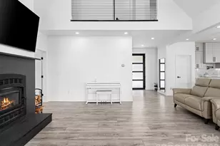 1026 Hillside Ridge Rd, Candler, NC 28715 - Photo 11