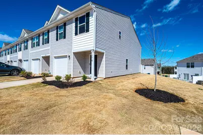 1901 Prosperity Drive #G, Newton, NC 28658 - Photo 3