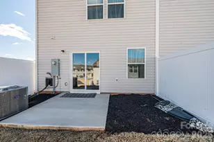 1901 Prosperity Dr, Newton, NC 28658 - Photo 5