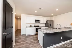 1901 Prosperity Dr, Newton, NC 28658 - Photo 9