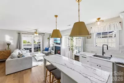 3924 Mohawk Court, Charlotte, NC 28215 - Photo 5