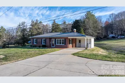 313 Arrowood Street SE, Lenoir, NC 28645 - Photo 3