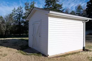 313 Arrowood St SE, Lenoir, NC 28645 - Photo 11