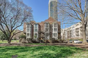 328 W 6th St, Charlotte, NC 28202 - Photo 25