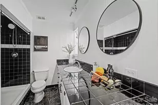 328 W 6th St, Charlotte, NC 28202 - Photo 17