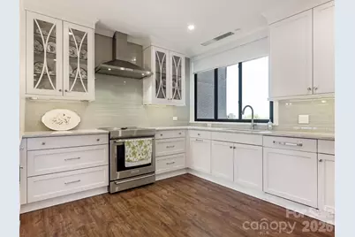 2633 Richardson Drive #8B, Charlotte, NC 28211 - Photo 17