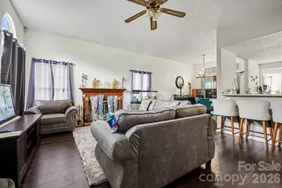 7925 Turquoise Drive, Charlotte, NC 28215 - Photo 3