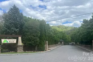 531 Roca Vista Dr, Lenoir, NC 28645 - Photo 1